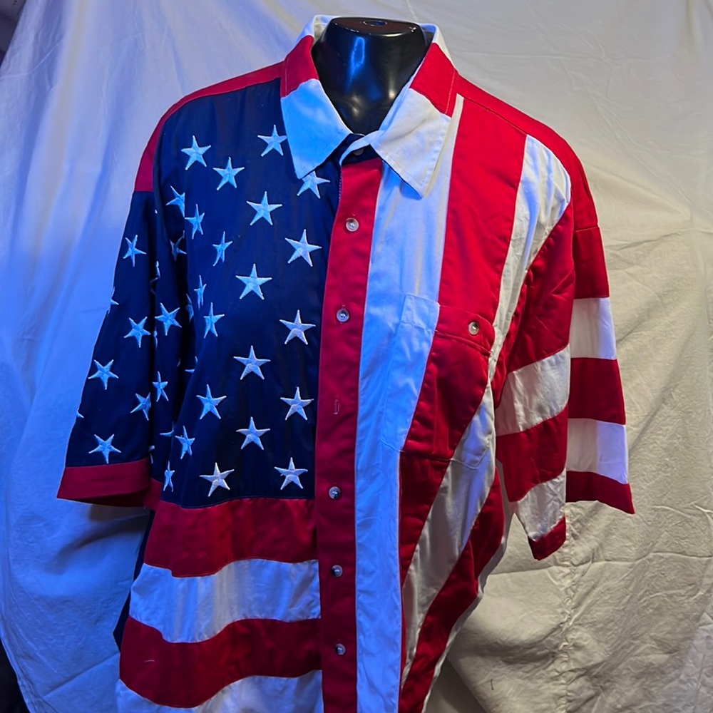 Red white navy flag men’s shirt